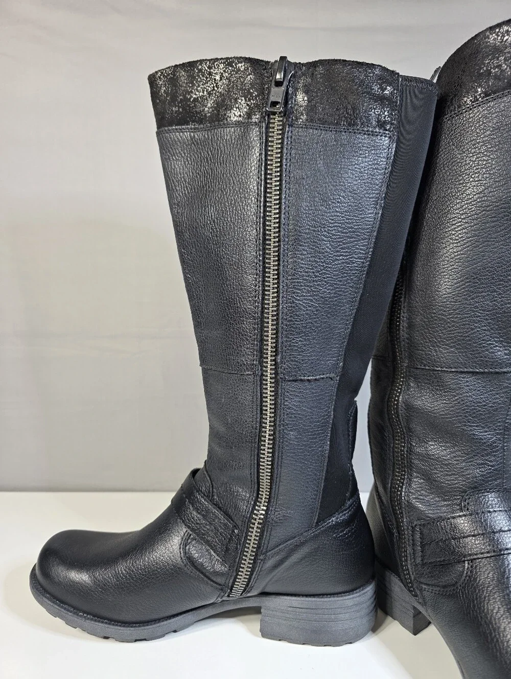 Earth Origins Portia Black Leather Knee High Riding Boot. Size 9W